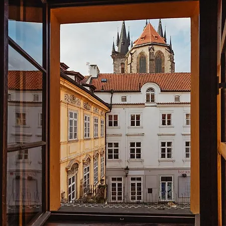 U Cerneho Medveda- At The Black Bear * Praha